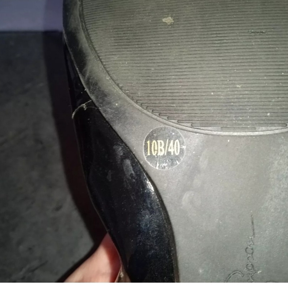 Jessica Simpson Size 10 Black Vinyl Flats *Light Use* - Picture 7 of 12